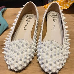 Jeffrey Campbell Mention Spike White Flats
